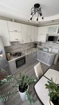 3-к кв. Белгородская область, Белгород просп. Ватутина, 18 (60.0 м)