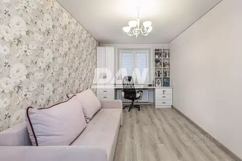 2-к кв. Челябинская область, Челябинск ул. Клайна, 9 (64.6 м)