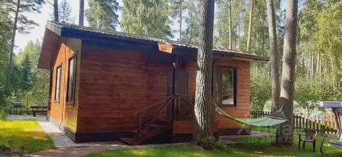 Дом в Ленинградская область, Приозерский район, Петровское с/пос, д. ...