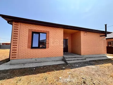 Дом в Астраханская область, Приволжский район, с. Началово, ...