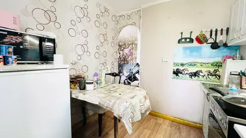 2-к кв. Бурятия, Улан-Удэ Октябрьская ул., 10 (49.0 м)