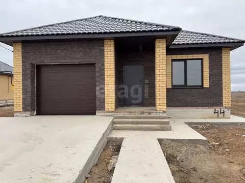 Дом в Оренбургская область, Оренбургский район, с. Благословенка, ...