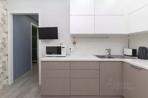 2-к кв. Тюменская область, Тюмень ул. Федюнинского, 58к2 (58.9 м)