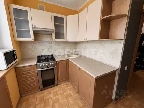 3-к кв. Тюменская область, Тюмень проезд Геологоразведчиков, 26 (50.9 ...