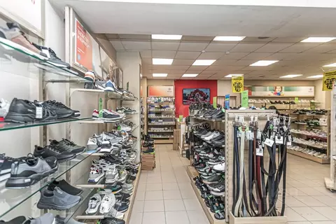 Торговая площадь в Новосибирская область, Бердск ул. Ленина, 54к1 (329 ...