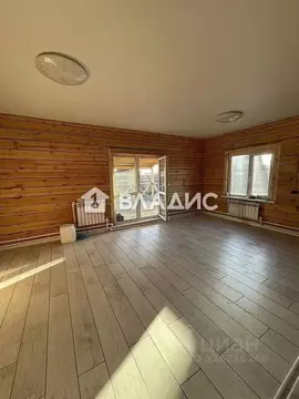 Дом в Бурятия, Иволгинский район, Нижнеиволгинское с/пос, с. Сужа ул. ...