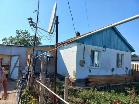 Дом в Крым, Кировский район, Журавское с/пос, с. Новопокровка ул. ...