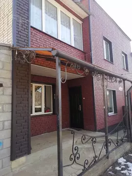 Дом в Тульская область, Алексин городской округ, д. Хатманово ул. ...