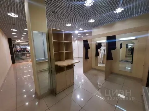 Торговая площадь в Санкт-Петербург просп. Малый Васильевского острова, ...