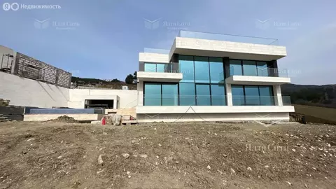 Дом в Республика Крым, муниципальный округ Ялта, посёлок городского ...