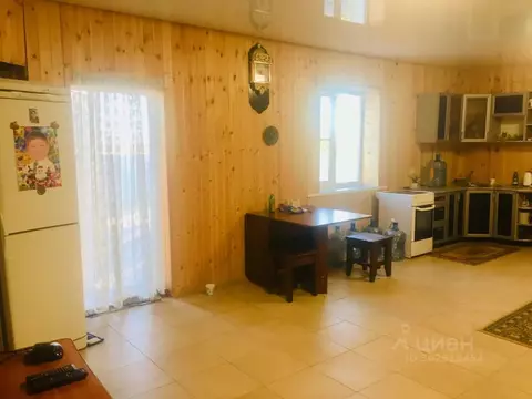 Дом в Курская область, Курский район, Полянский сельсовет, д. ...