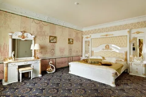 Комната Тюменская область, Тюмень ул. Николая Федорова, 9 (50.0 м)