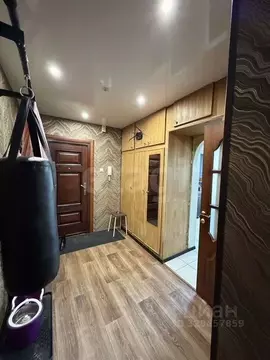 3-к кв. Ярославская область, Рыбинск ул. Ворошилова, 14 (66.7 м)