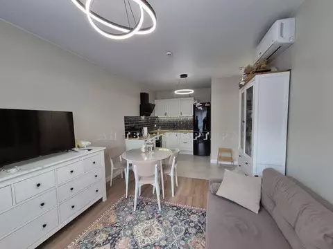 Продается 2-комнатная квартира