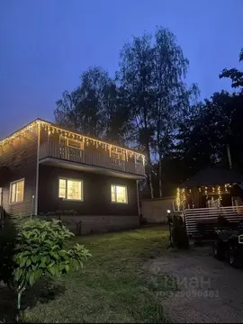 Коттедж в Ленинградская область, Луга ул. Рубиновая, 17 (183 м)