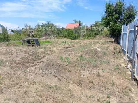 Дом в Волгоградская область, Волгоград Восход СНТ,  (15 м)