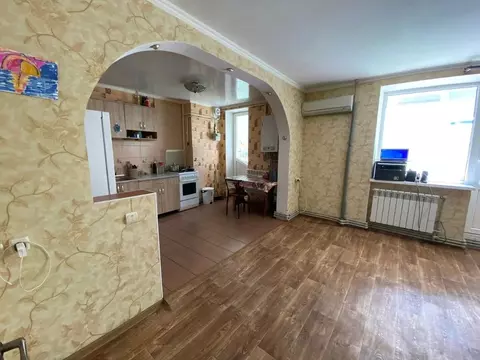 4-к кв. Крым, Евпатория ул. Чапаева, 81 (81.0 м)