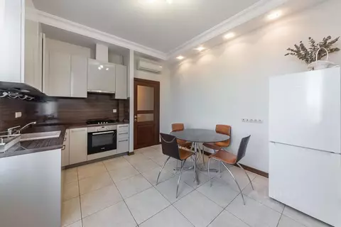 2-к кв. Москва Мосфильмовская ул., 15 (78.0 м)