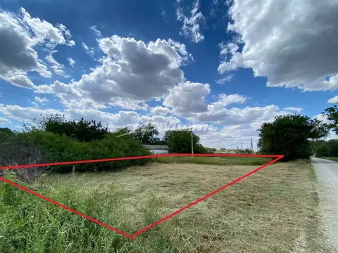 Участок в Крым, Симферопольский район, с. Урожайное ул. Школьная (9.5 ...