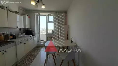 3-комнатная квартира: Евпатория, проспект Победы, 85 (67.8 м)