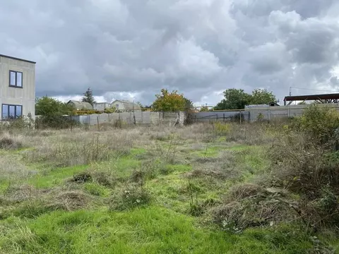 Участок в Севастополь  (6.1 сот.)