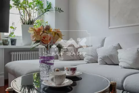 2-к кв. Санкт-Петербург 10-я Васильевского острова линия, 43 (53.0 м)