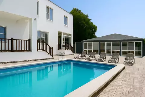 Дом в Краснодарский край, Новороссийск городской округ, с. Мысхако ...