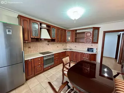 3-комнатная квартира: Тюмень, улица Николая Семёнова, 33 (90.2 м)