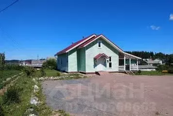 Дом в Карелия, Сортавальское городское поселение, пос. Хюмпеля ул. ...