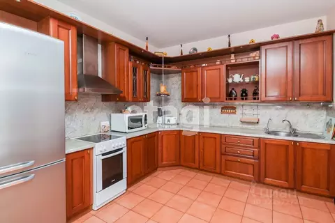 1-к кв. Тюменская область, Тюмень ул. Александра Матросова, 1к2 (52.9 ...