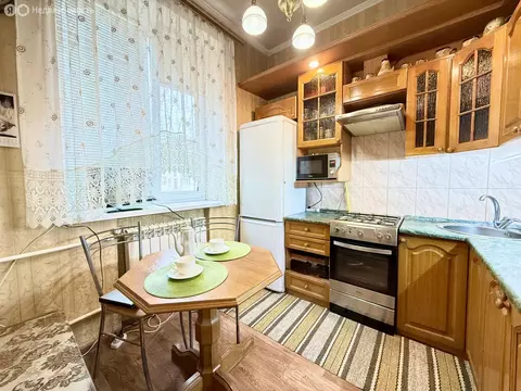 2-комнатная квартира: Брянск, улица Дзержинского, 3 (51.8 м)