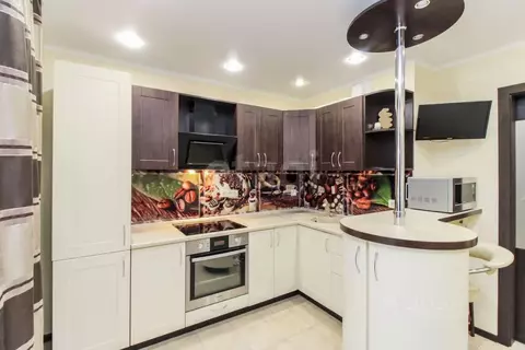 2-к кв. Тюменская область, Тюмень ул. Газовиков, 67 (54.0 м)