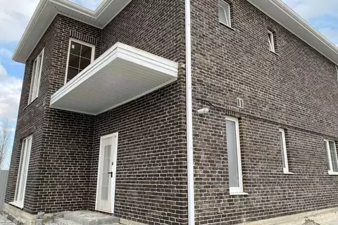 Дом в Краснодарский край, Краснодар ул. Бургундская, 44 (180 м)