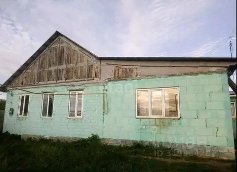 Дом в Белгородская область, Ровеньский район, Ладомировское с/пос, с. ...