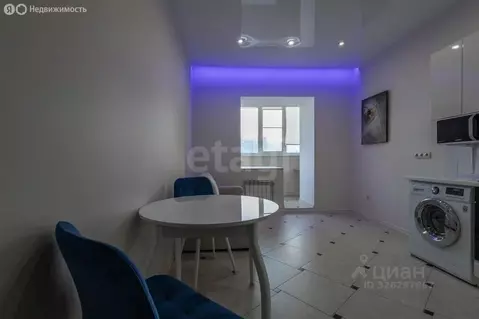 2-комнатная квартира: Омск, улица Перелёта, 23 (50 м)