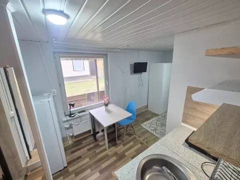 Студия Москва Синявинская ул., 26 (18.0 м)