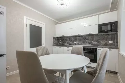 2-к кв. Омская область, Омск ул. 70 лет Октября, 20 (61.0 м)