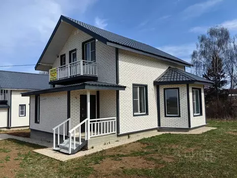 Дом в Калужская область, Малоярославецкий район, Маклино с/пос, с. ...