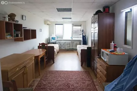 1к в -комнатной квартире (18 м)