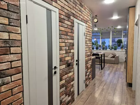 2-комнатная квартира: Тюмень, улица Тимофея Чаркова, 79к1 (62 м)