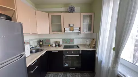 2-к кв. Волгоградская область, Волгоград ул. 8-й Воздушной Армии, 44 ...