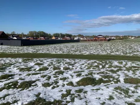 Участок в Московская область, Истра ул. Ленина, Река Истра (9.35 сот.)