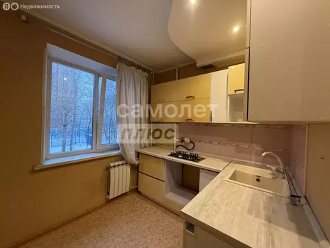 3-комнатная квартира: Пермь, улица Мира, 70Б (57.9 м)