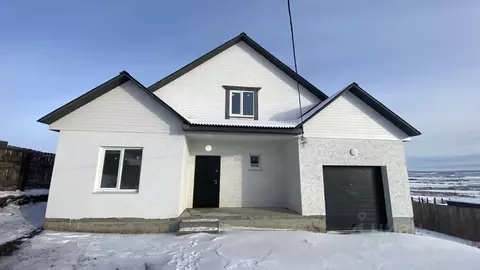 Дом в Иркутская область, Иркутский муниципальный округ, с. Хомутово ...