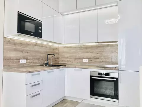 2-к кв. Московская область, Красногорск ул. Липовой Рощи, 2к1 (50.0 м)