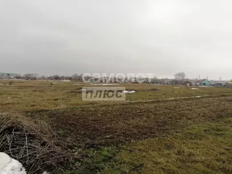 Участок в Белгородская область, Старооскольский городской округ, с. ...