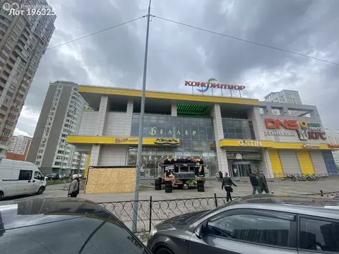 Торговая площадь (518 м)