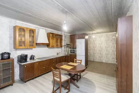 2-к кв. Тюменская область, Тюмень ул. Республики, 204к10 (72.9 м)