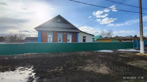 Дом в Башкортостан, Ишимбайский район, Арметовский сельсовет, с. ...