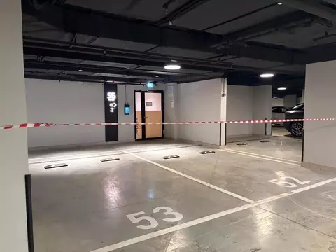 Гараж в Москва Фестивальная ул., 15к5сБ (17 м)